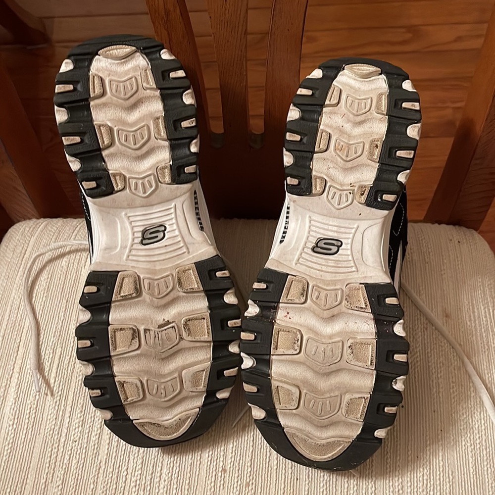 🗽Skechers D'Lites Black White with Pink Insole Athletic Sneakers - Picture 3 of 4